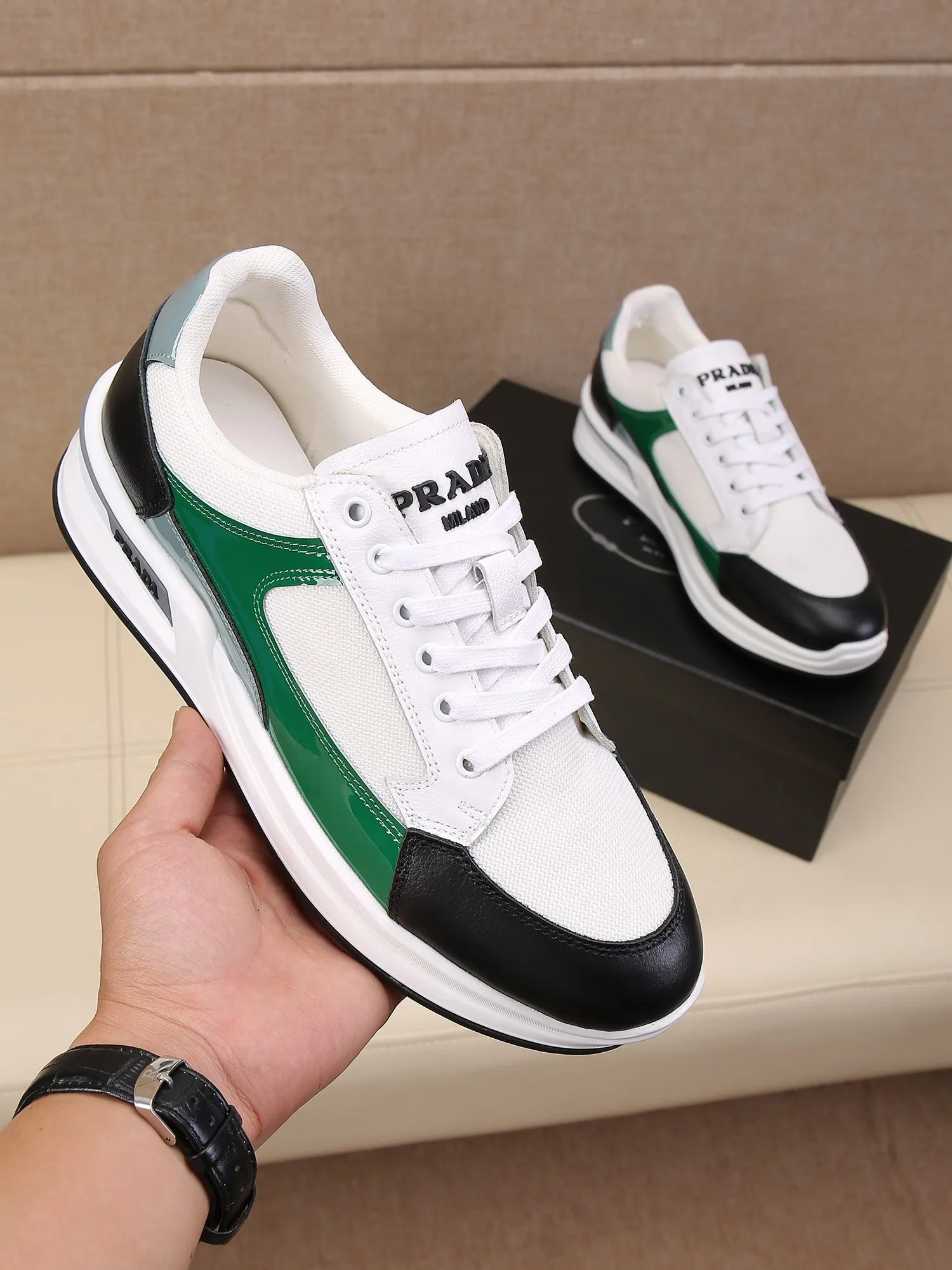 Batch 440 🕷️🕷️【PRADA】Prada's new men's fashionable casual shoes🇨🇳original quality, high-end boutique💯exquisite details,🌶🌶original lightweight, wear-resistant and non-slip original outsole, comfortable to wear🎋classic craftsmanship, fine workmanship, worth owning Code number: 38-44 Large quantities in stock